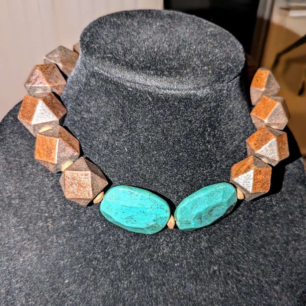 New chunky brown and green choker stone and wood elements